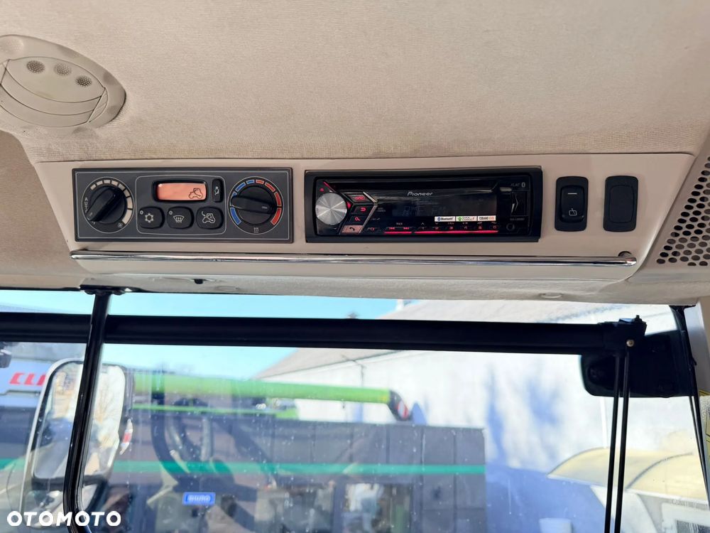 Massey Ferguson 8740 S - 24