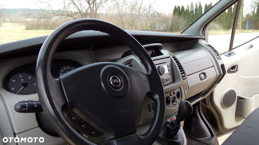 Opel Vivaro - 21