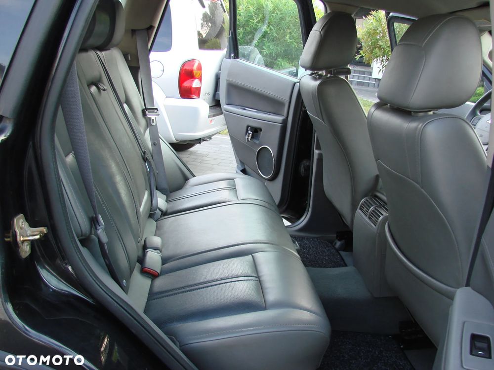 Jeep Grand Cherokee - 20