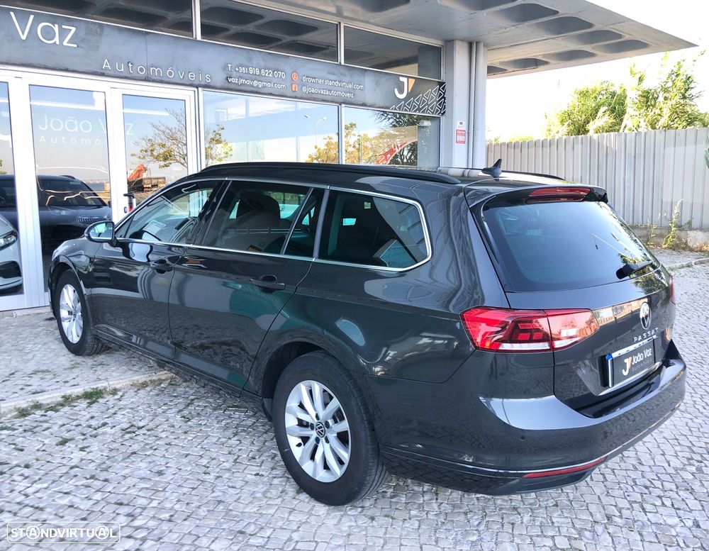 VW Passat Variant 2.0 TDI Business DSG - 13
