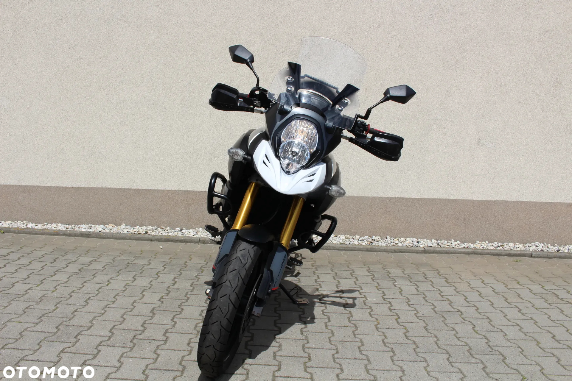 Suzuki V-STROM - 4