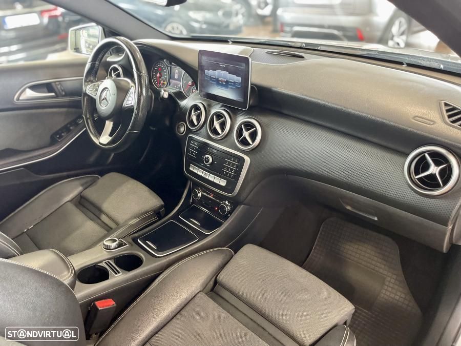 Mercedes-Benz A 180 d AMG Line Aut. - 30