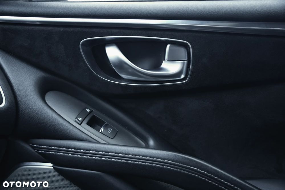 Infiniti Q60 Q60S 3.0t AWD Sport Tech - 17