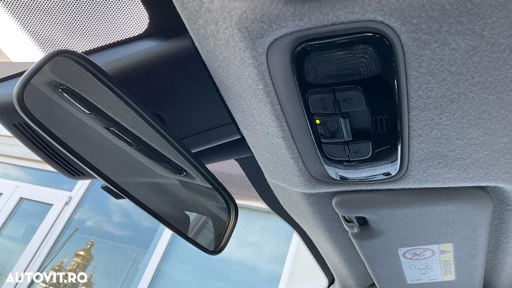 Toyota Yaris 1.5 L Dynamic - 30