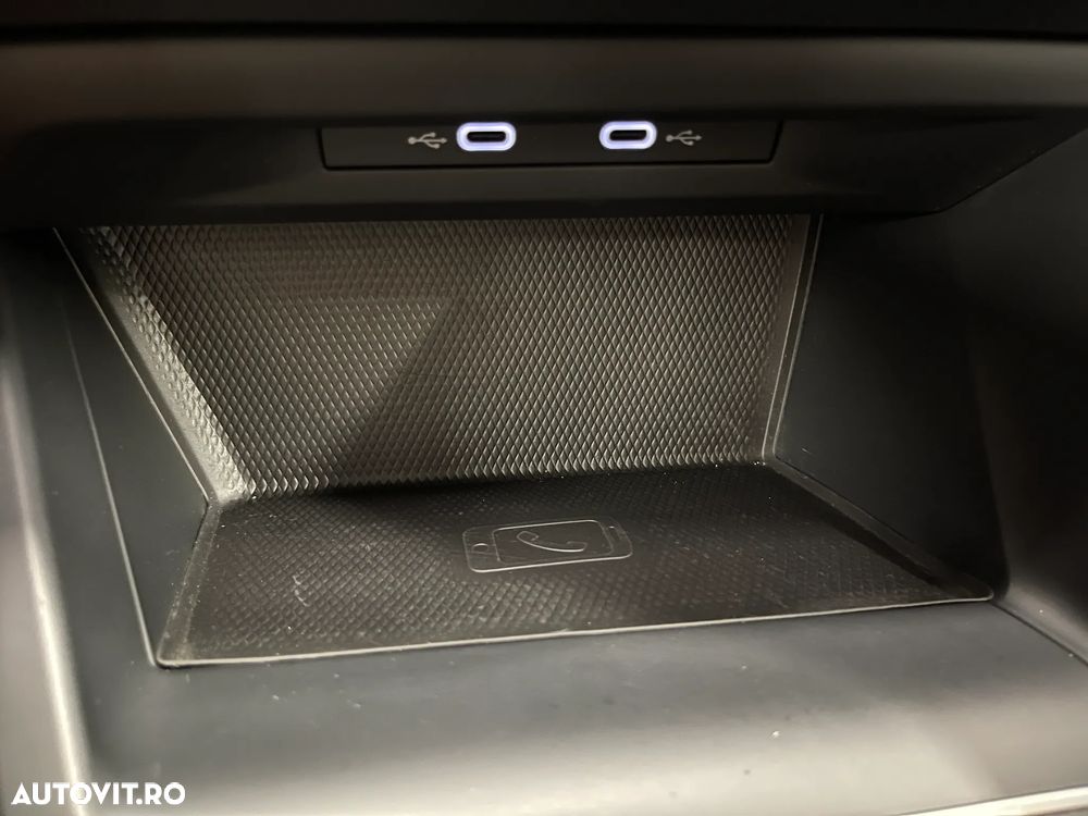 Volkswagen Golf 1.5 eTSI ACT DSG MHEV Life - 26
