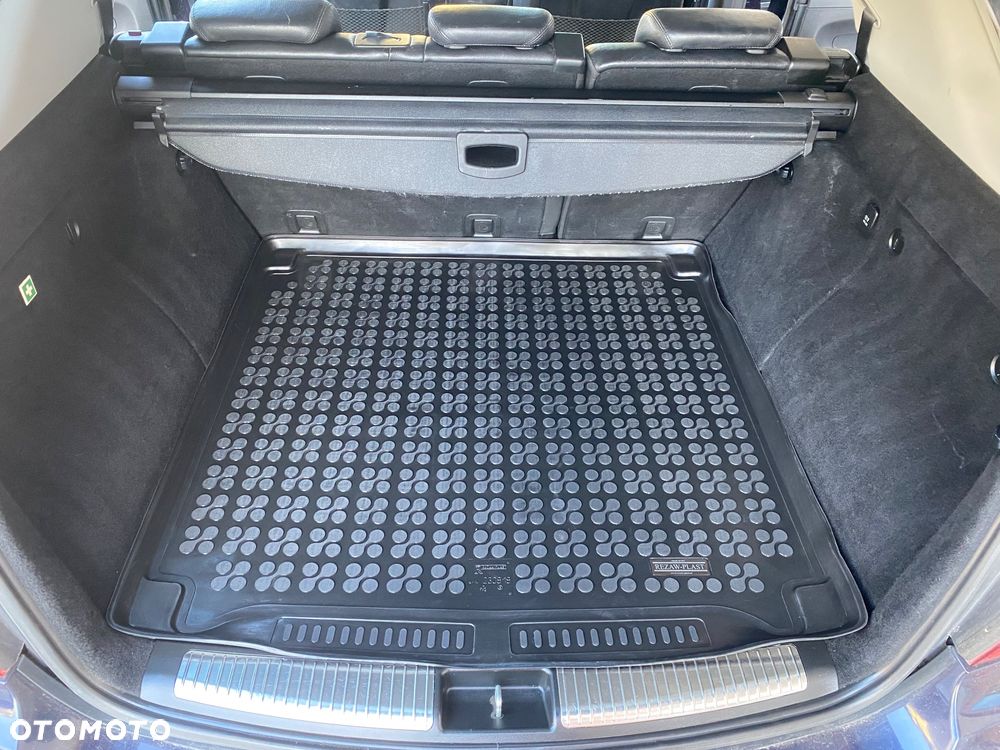 Mercedes-Benz ML 350 BlueTec 4-Matic - 24