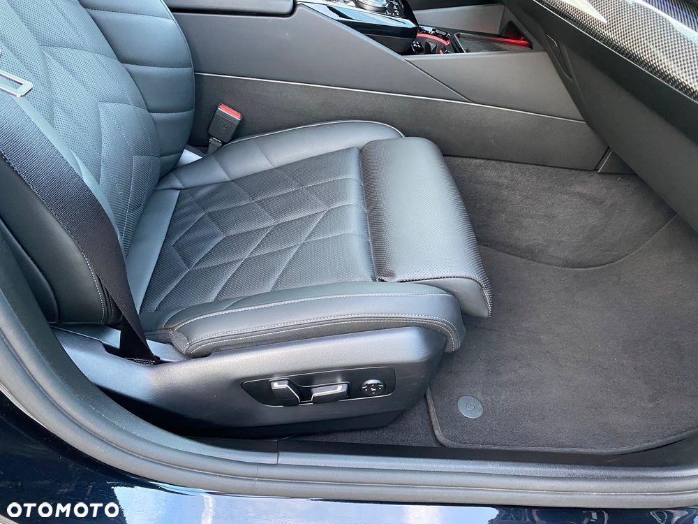 BMW Seria 5 520d xDrive - 20