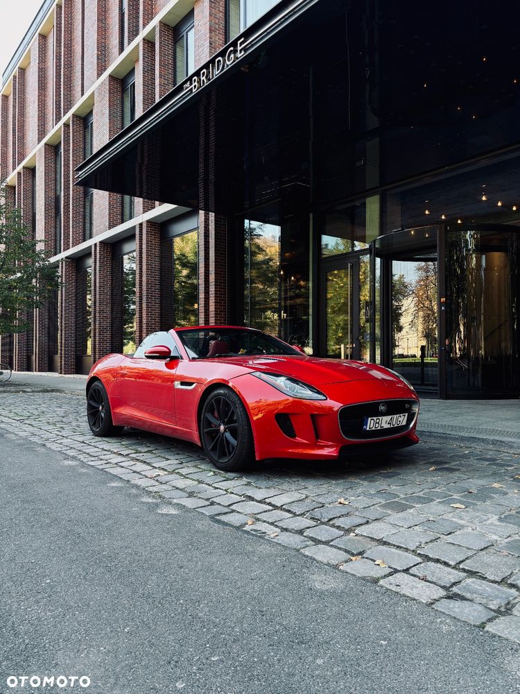 Jaguar F-Type S - 12