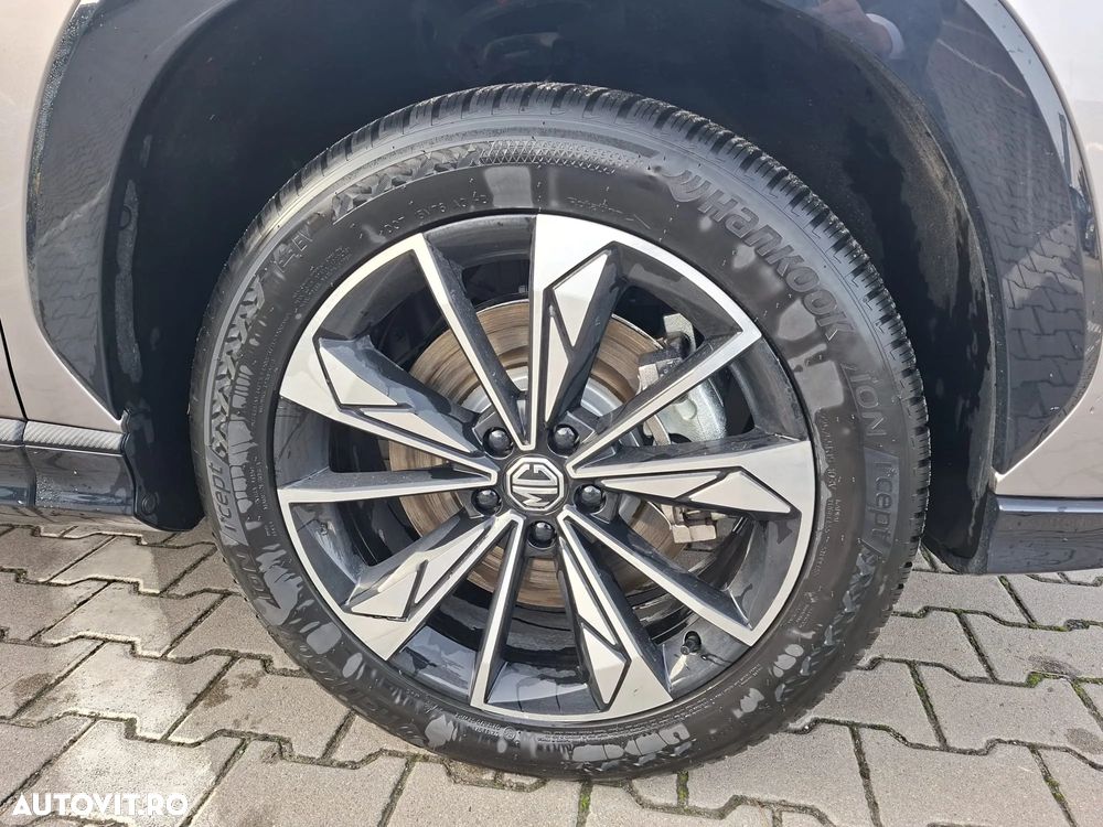 MG HS HEV Luxury - 11