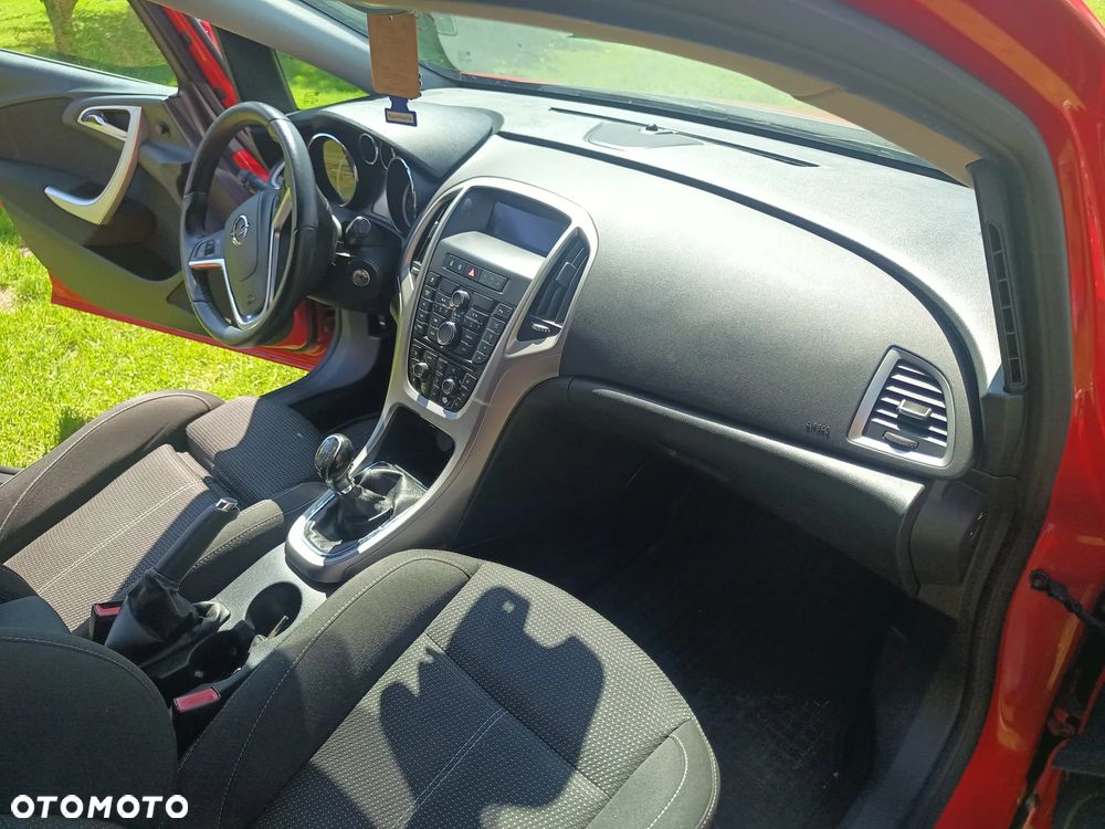 Opel Astra 1.6 Turbo Color Edition - 13