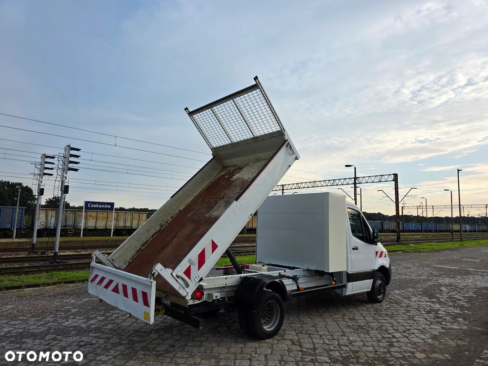 Mercedes-Benz Sprinter - 5