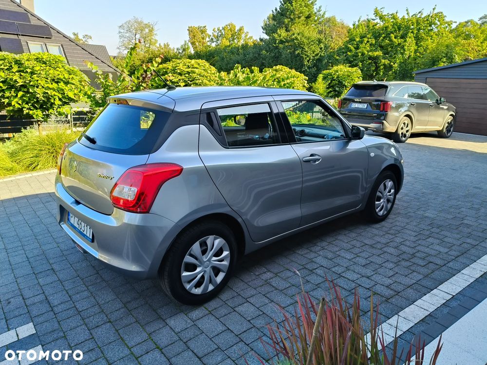 Suzuki Swift 1.2 Premium - 2