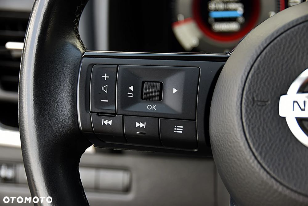 Nissan Qashqai 1.3 DIG-T N-Connecta EU6d - 30