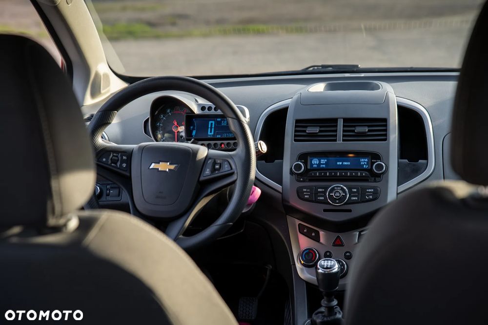 Chevrolet Aveo 1.2 LT - 9