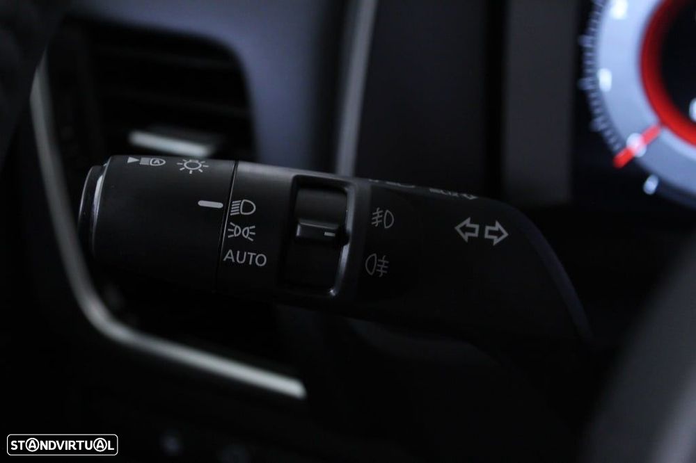 Nissan Qashqai 1.3 DIG-T Tekna SKY - 24