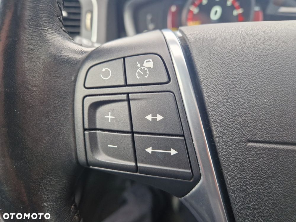 Volvo S60 - 17
