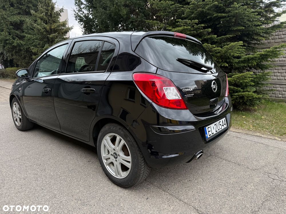 Opel Corsa 1.4 16V Satellite - 5