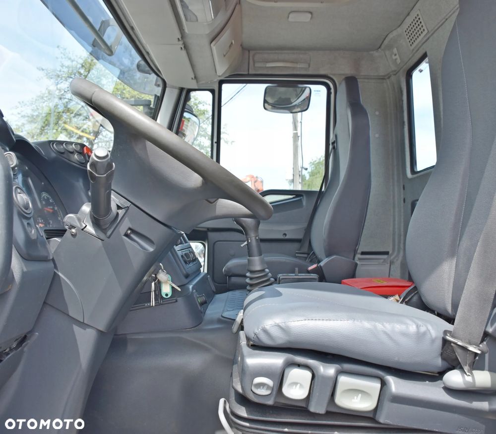 Iveco TRAKKER 360 * WYWROTKA 5,60 m + PK15500 + PILOT/ 6x4 - 9
