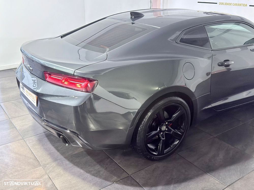 Chevrolet Camaro Coupe 2.0 Aut. - 10