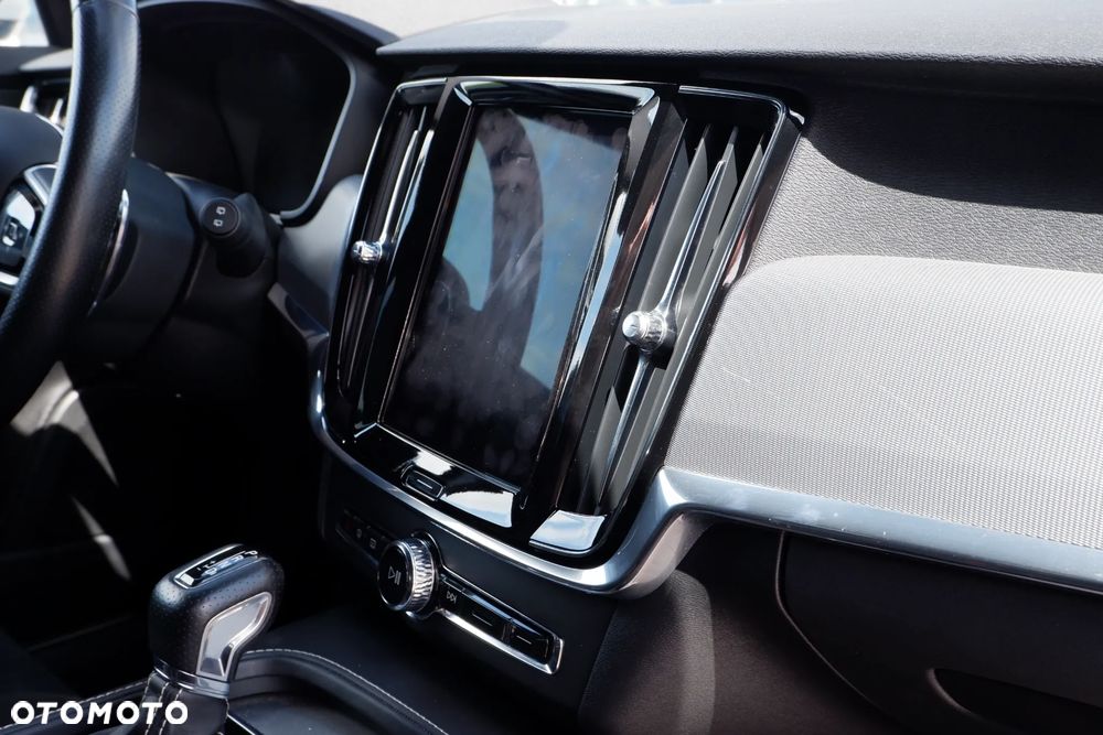 Volvo V90 T5 R-Design - 6