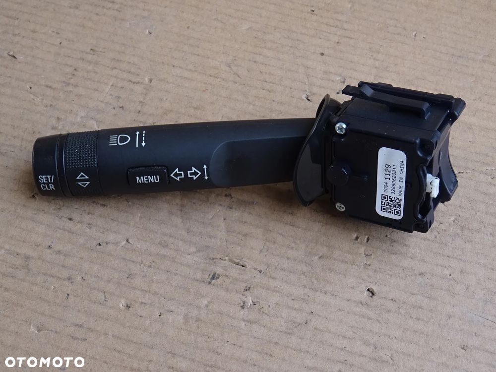 MANETKA PRZEŁĄCZNIK ŚWIATEŁ KIERUNKOWSKAZÓW OPEL ZAFIRA C ASTRA J INSIGNIA MERIVA B - 1