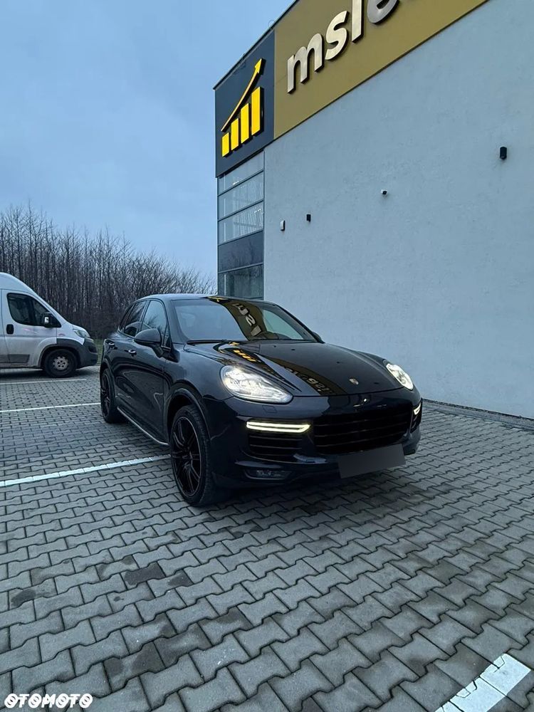 Porsche Cayenne - 9