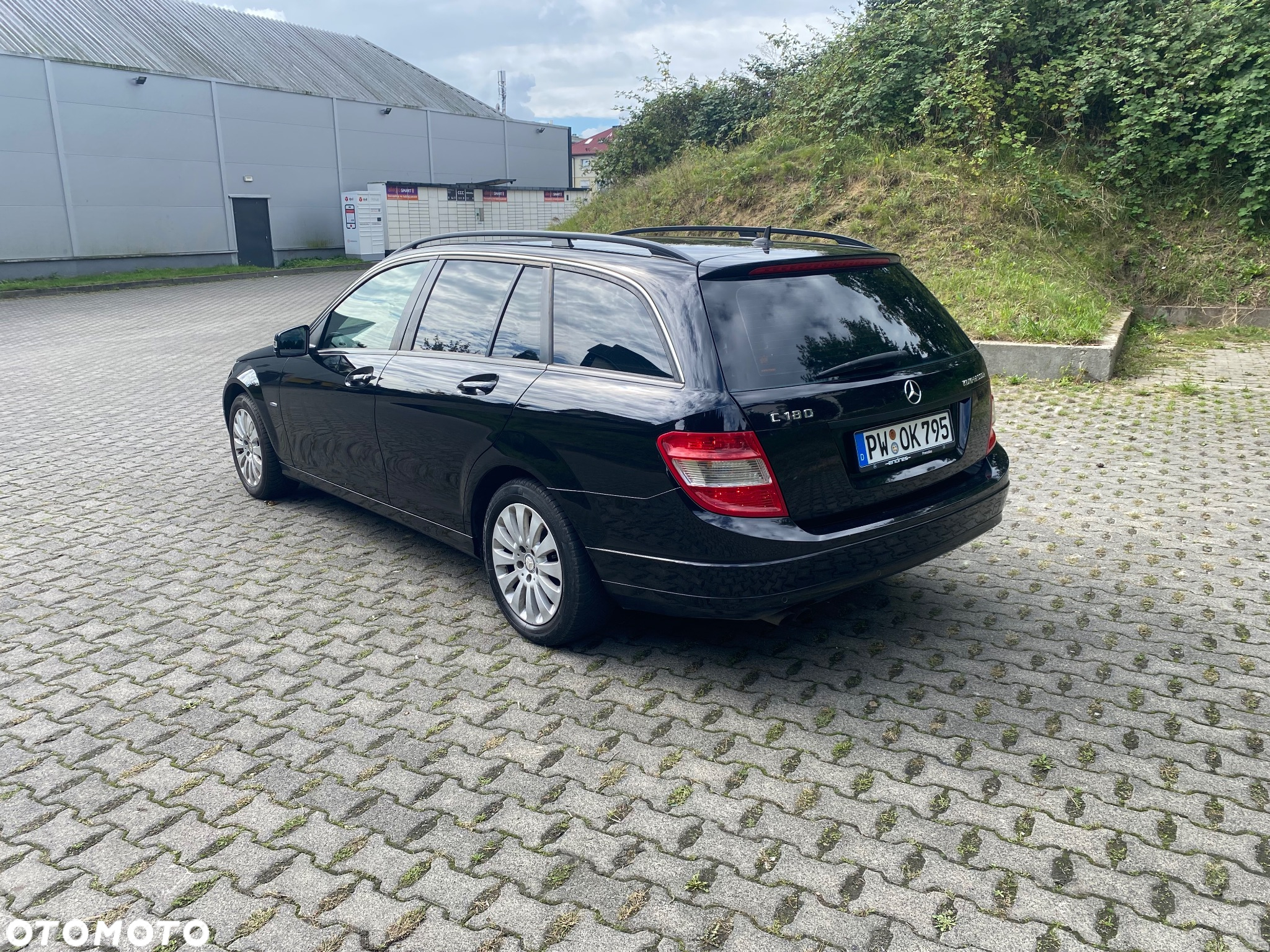 Mercedes-Benz Klasa C 180 T Kompressor BlueEFFICIENCY Elegance - 3