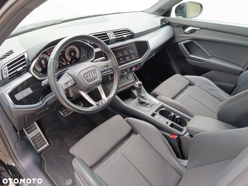 Audi Q3 35 TFSI mHEV S tronic - 12