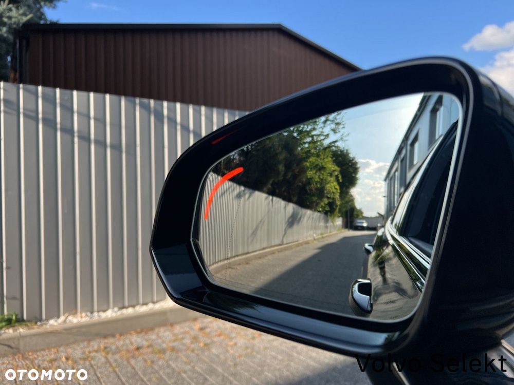 Volvo V60 B5 B AWD R-Design - 28