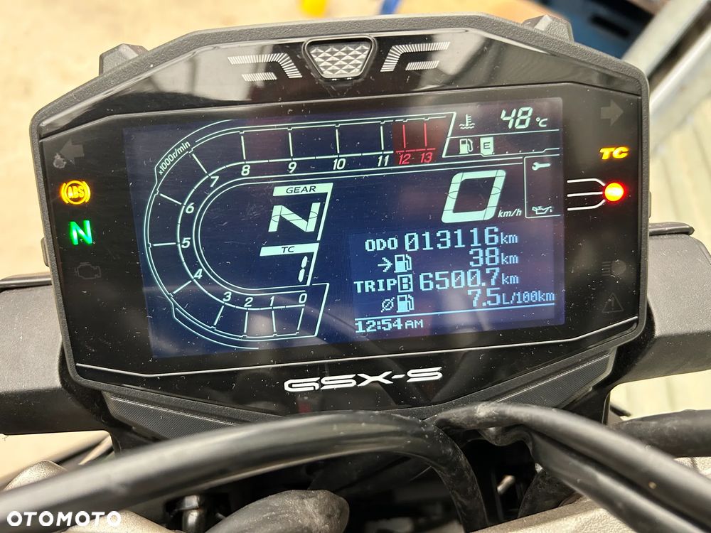 Suzuki GSX - 10