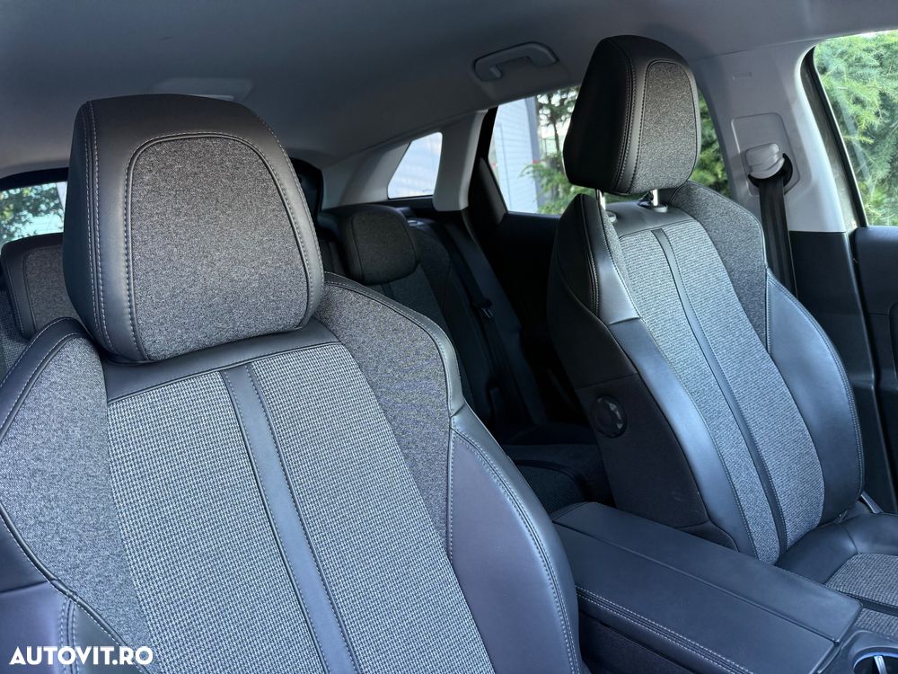 Peugeot 3008 1.2 PureTech 130 EAT8 Allure Pack - 12