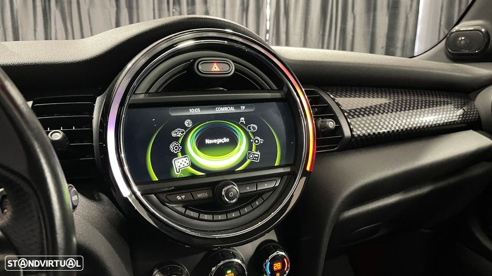 MINI 3 Portas Cooper SD Auto - 26