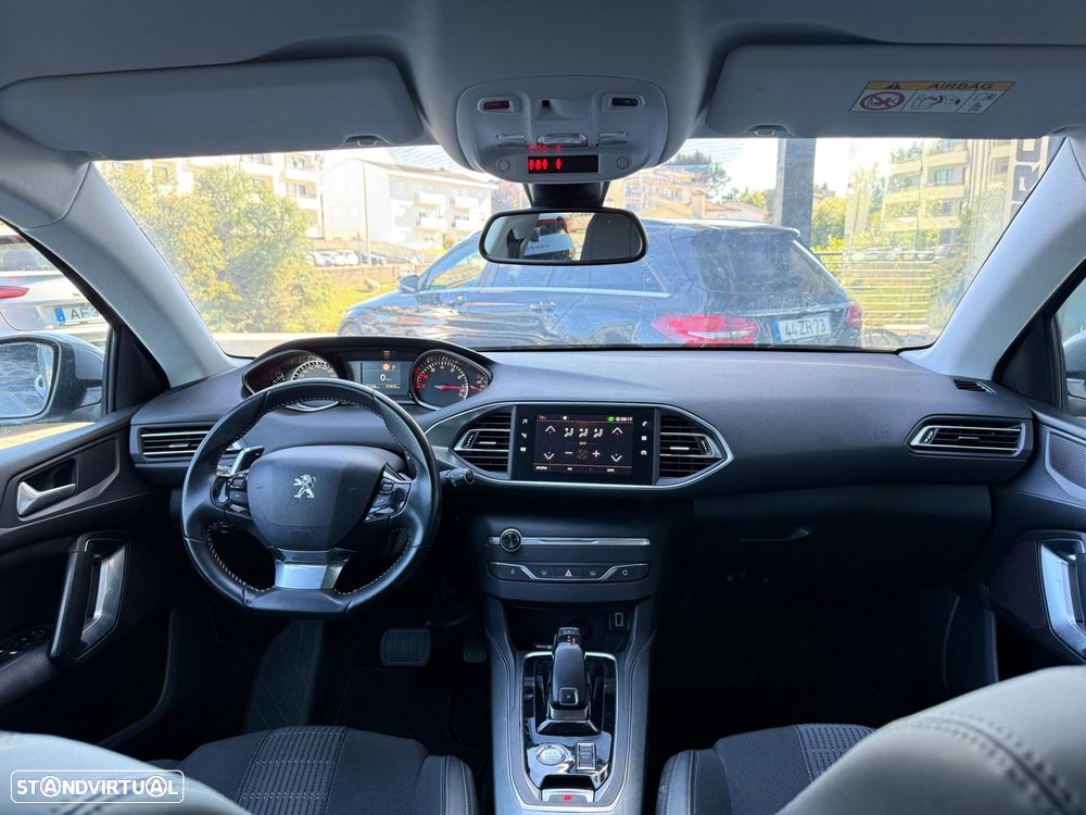 Peugeot 308 1.2 PureTech Allure EAT8 - 16