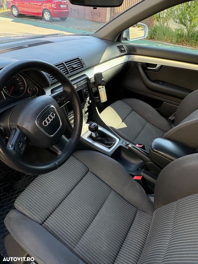 Audi A4 Avant - 13