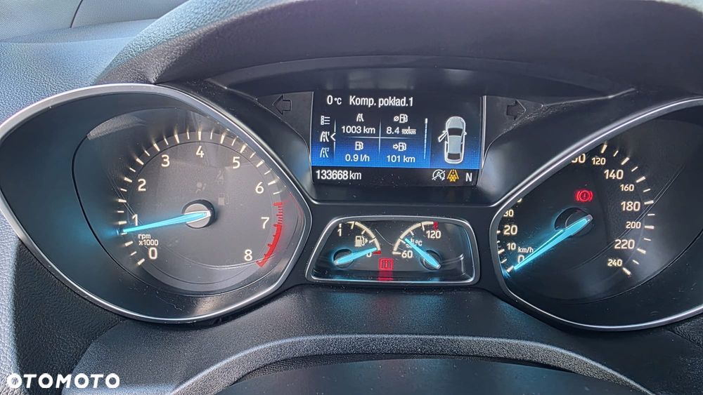 Ford Kuga 1.5 EcoBoost 2x4 ST-Line - 34