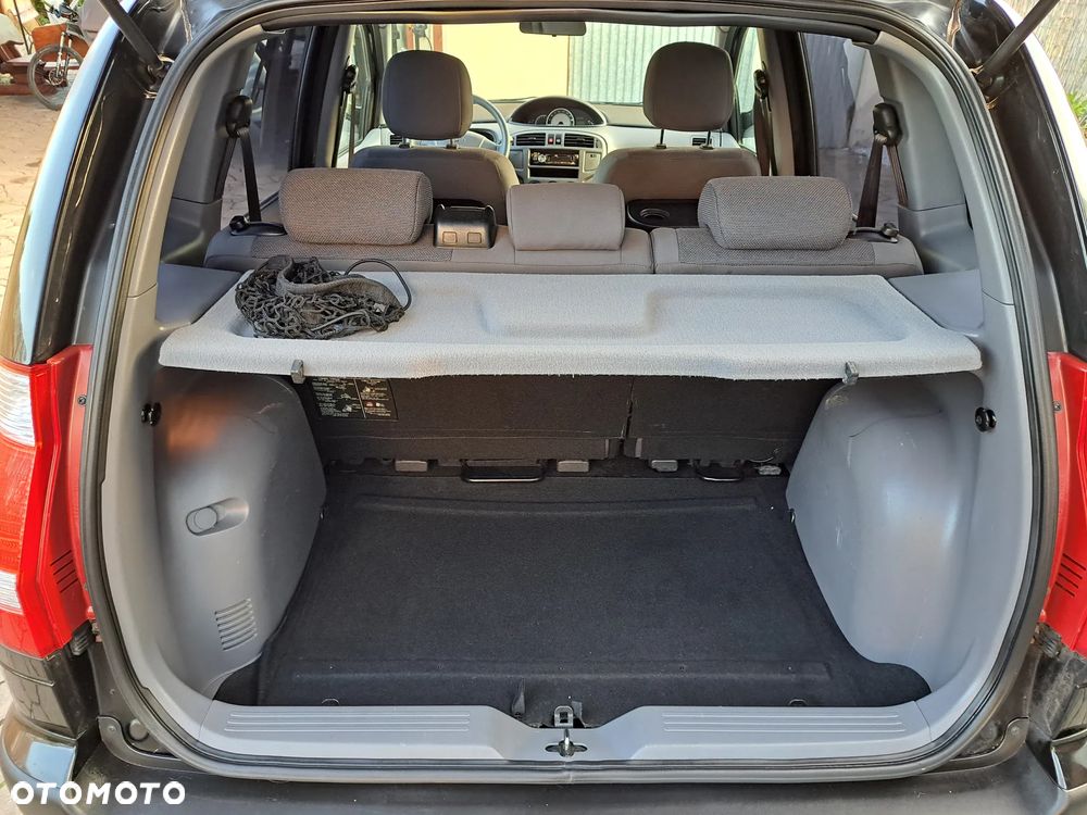 Hyundai Matrix 1.6 GLS - 27