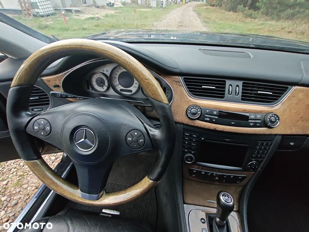 Mercedes-Benz CLS - 21