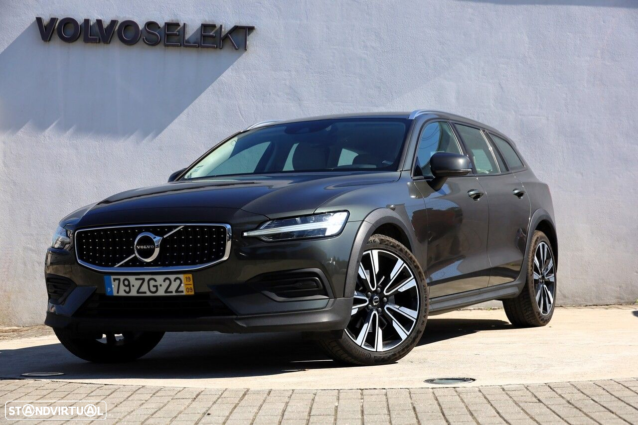Volvo V60 Cross Country 2.0 D4 Momentum Geartronic - 26