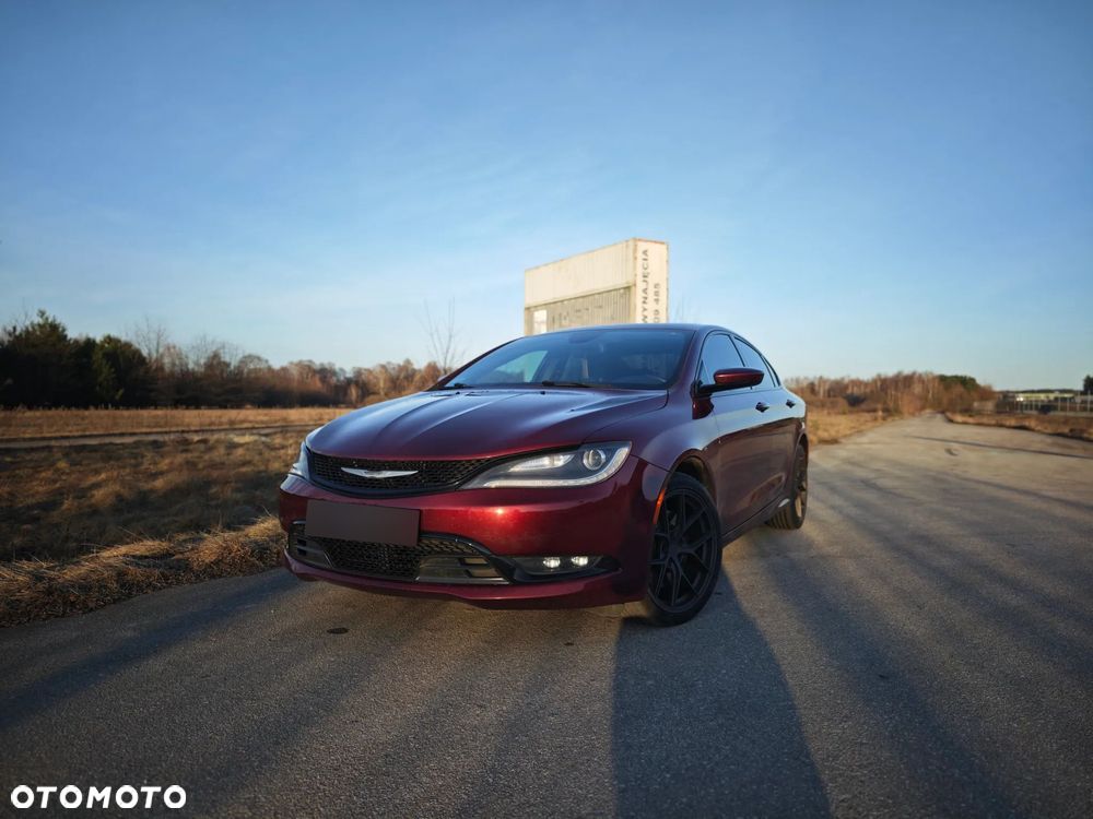 Chrysler 200 - 4