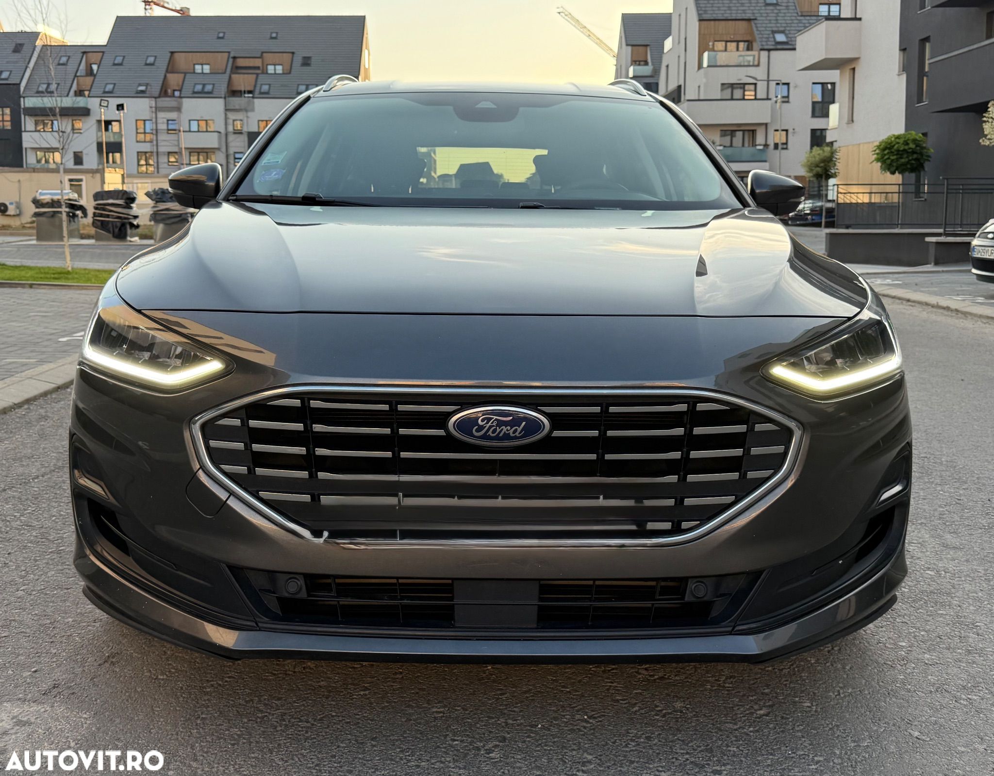 Ford Focus 1.0 EcoBoost Titanium X - 1