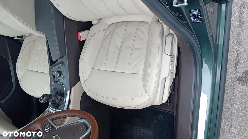 Opel Insignia 1.8 Innovation - 28