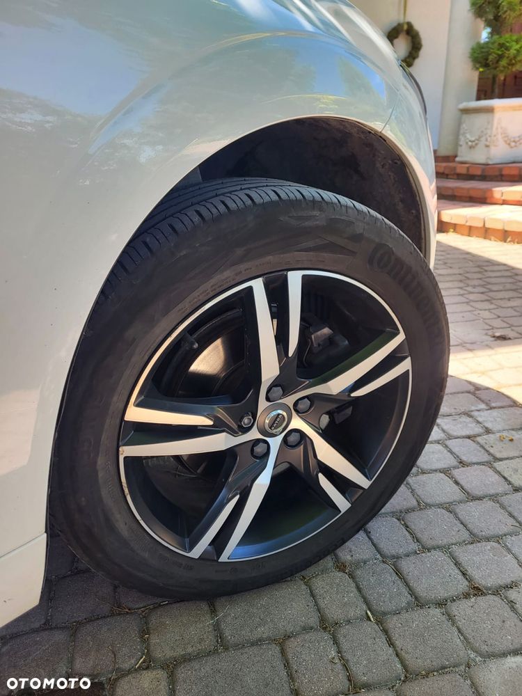Volvo XC 60 D4 SCR R-Design - 12