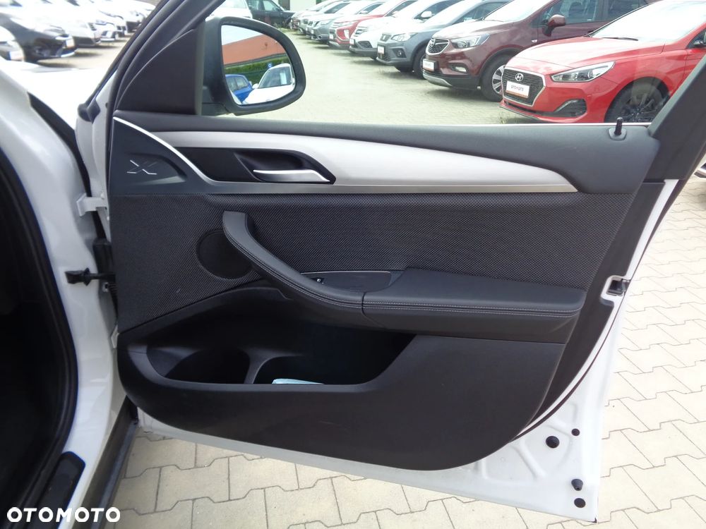 BMW X4 xDrive20d Business Edition sport - 25