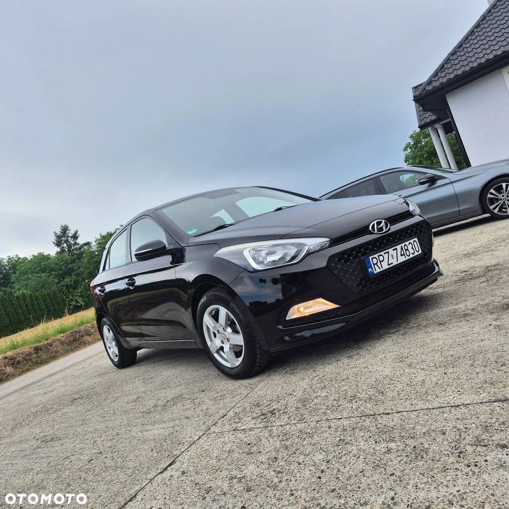 Hyundai i20 blue 1.2 Classic - 1