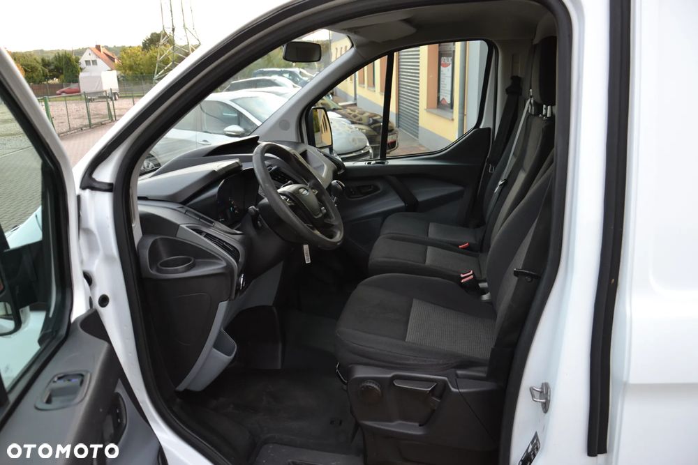 Ford Transit Custom - 17