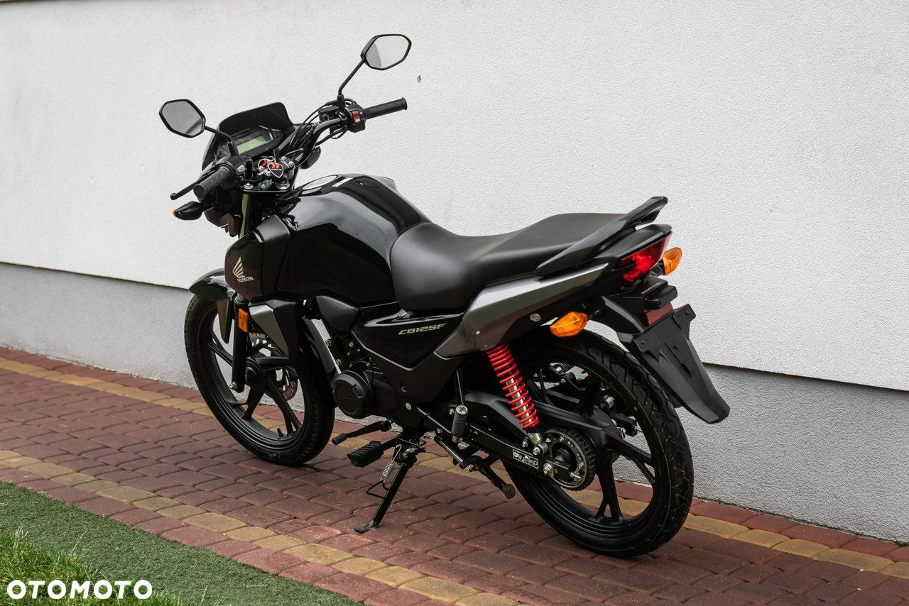 Honda CB - 4