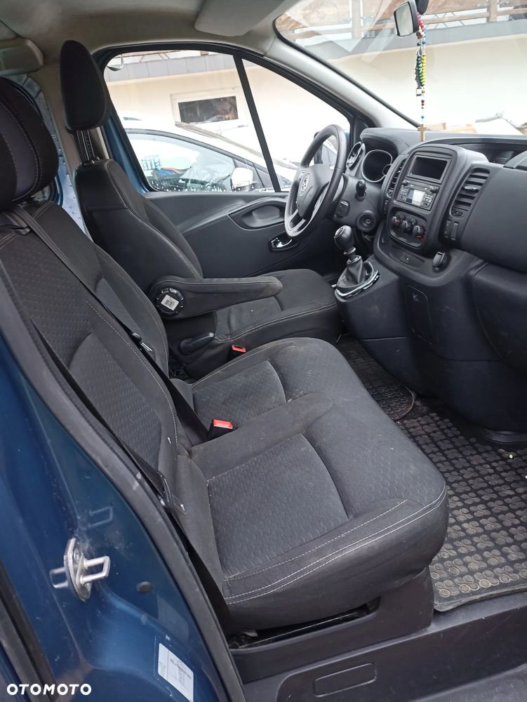 Opel Vivaro - 8