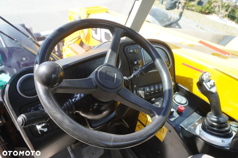 JCB 526-56 Agri Plus / 5,6 m wysięg / joystick - 29