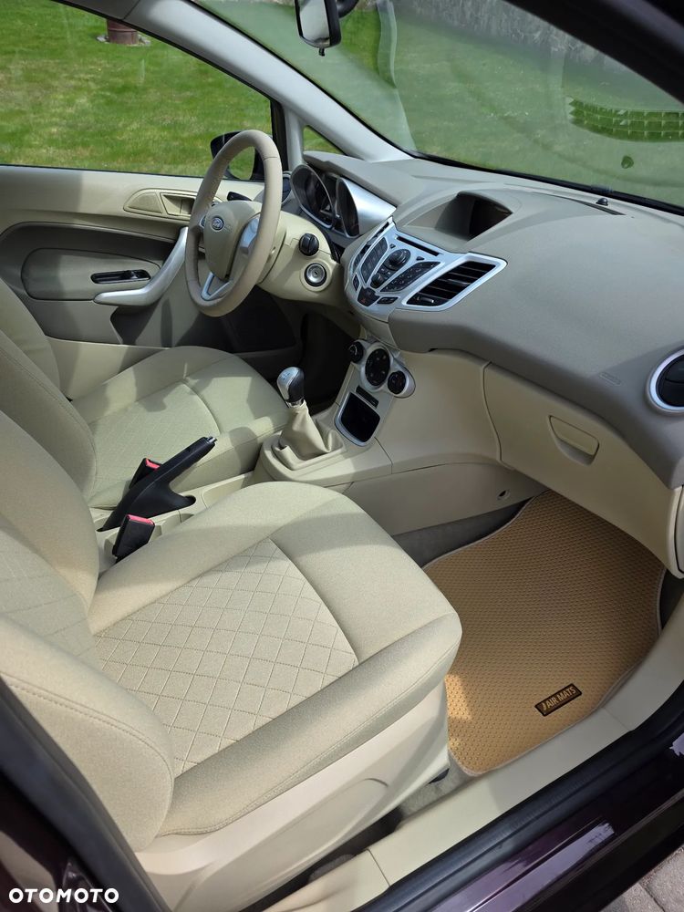 Ford Fiesta 1.4 Ghia - 20