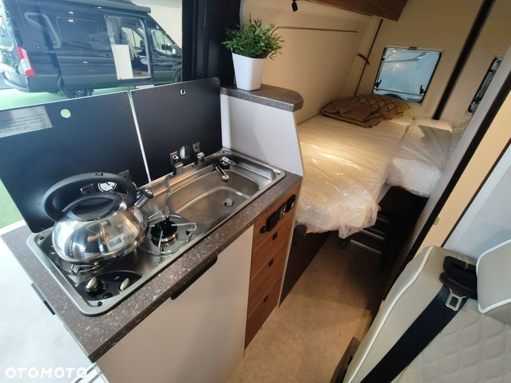 Burstner Habiton HM 6.0 kampervan Mercedesa - TERAZ z DACHEM SYPIALNYM - 11